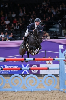 Jack Whitaker scores his first win at HOYS in the Dallamires Stables Cup